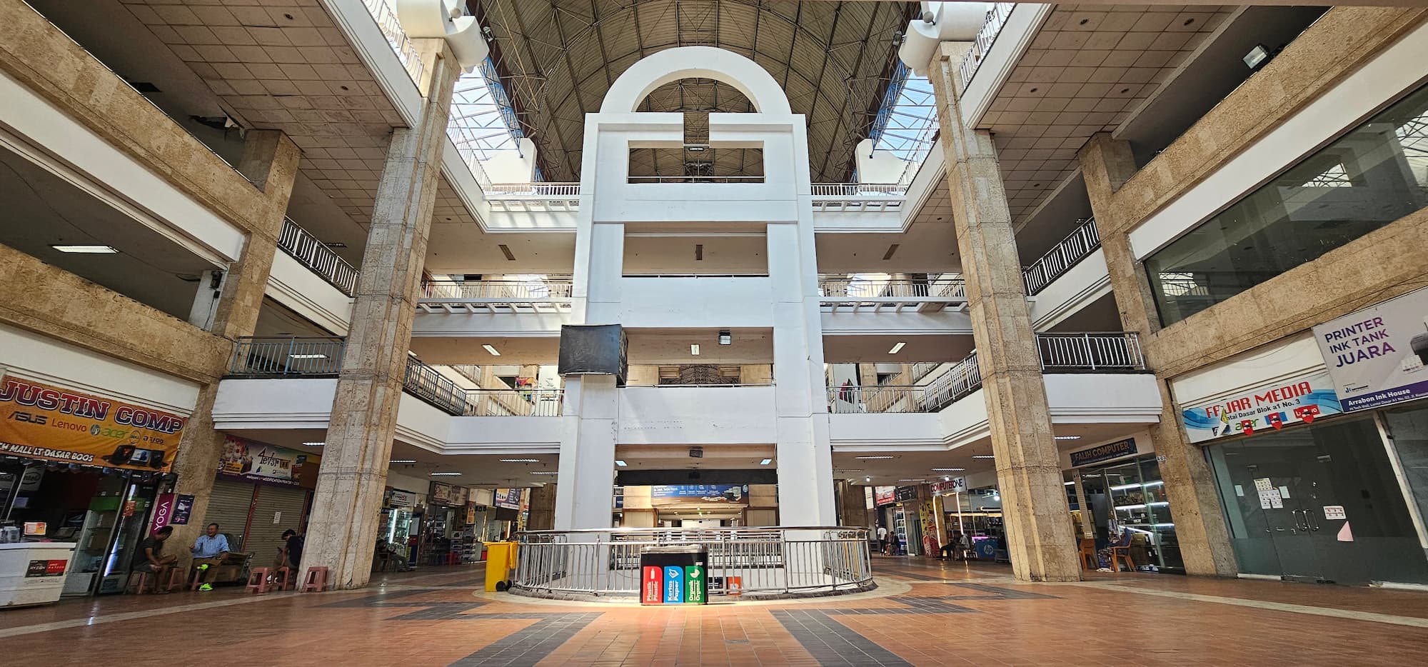 THR IT Mall - thr4